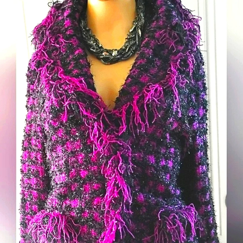 WOW! EXQUISITE ESCADA 40/10 KNIT WOOL TWEED BOUCLE PURPLE METALLIC FRINGE JACKET - Picture 2 of 13
